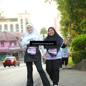 Runner Photo 7877092