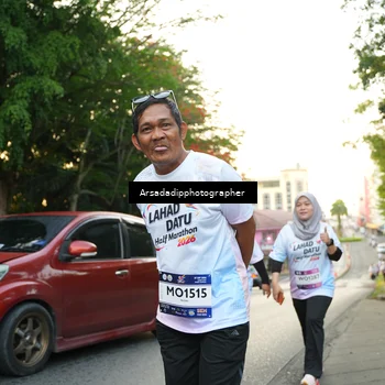 Runner Photo 7877100