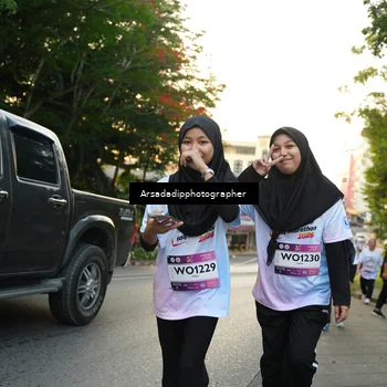 Runner Photo 7877114