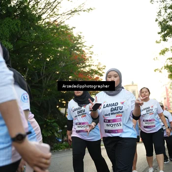 Runner Photo 7877118