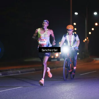 Runner Photo 7877121
