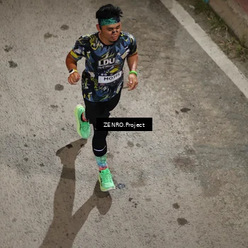 Runner Photo 7877128