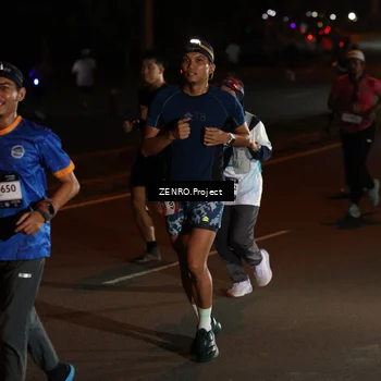 Runner Photo 7877134