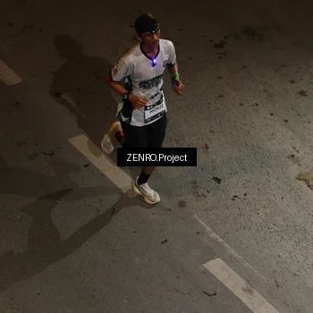 Runner Photo 7877136