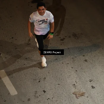 Runner Photo 7877152