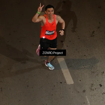 Runner Photo 7877163