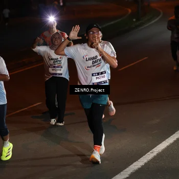 Runner Photo 7877173