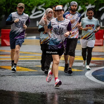 Runner Photo 7877259
