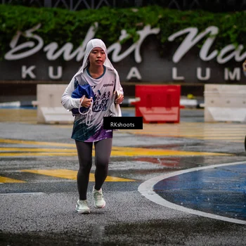 Runner Photo 7877300