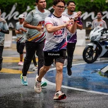 Runner Photo 7877316