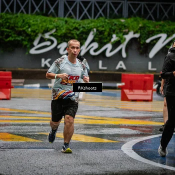 Runner Photo 7877369