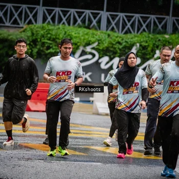 Runner Photo 7877383