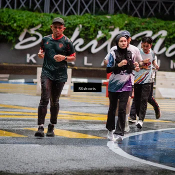 Runner Photo 7877401