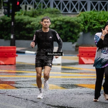 Runner Photo 7877473