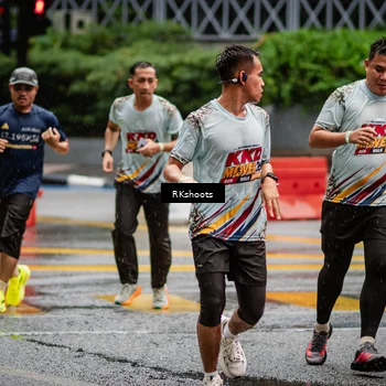 Runner Photo 7877618