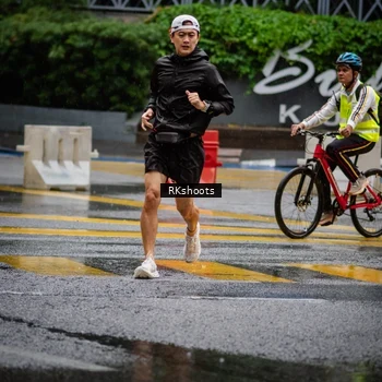 Runner Photo 7877641