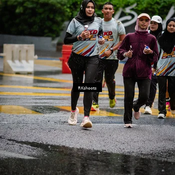 Runner Photo 7877654