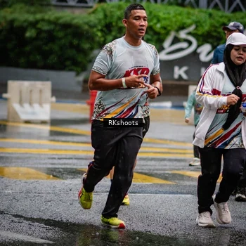 Runner Photo 7877663