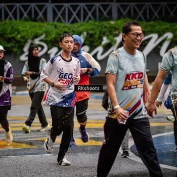 Runner Photo 7877688
