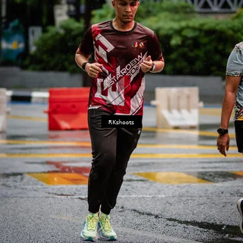 Runner Photo 7877773