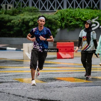 Runner Photo 7877917