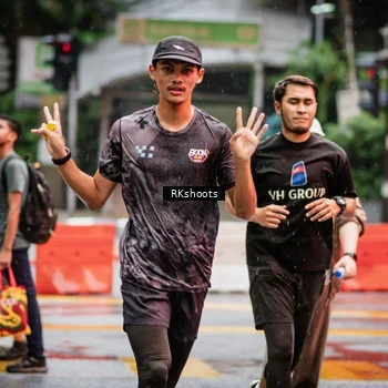 Runner Photo 7877938