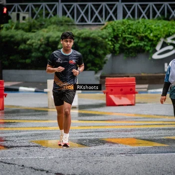 Runner Photo 7877950