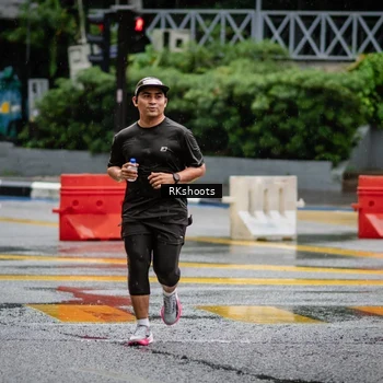 Runner Photo 7878117