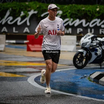 Runner Photo 7878331