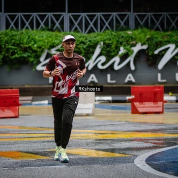 Runner Photo 7878342
