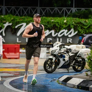 Runner Photo 7878343