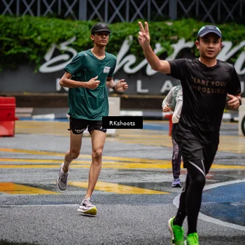 Runner Photo 7878396