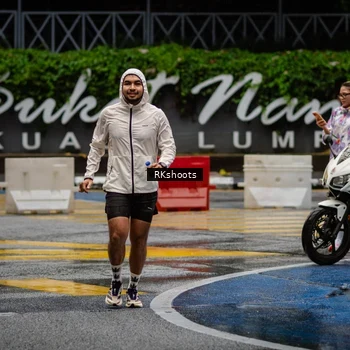Runner Photo 7878408