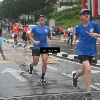 Runner Photo 7878618