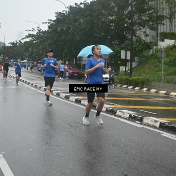 Runner Photo 7878635