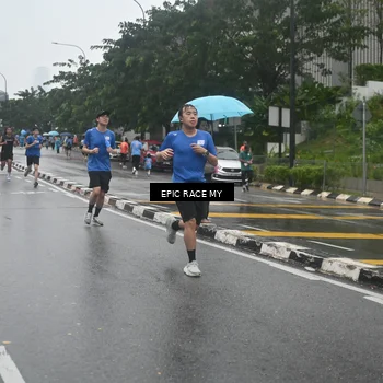 Runner Photo 7878636