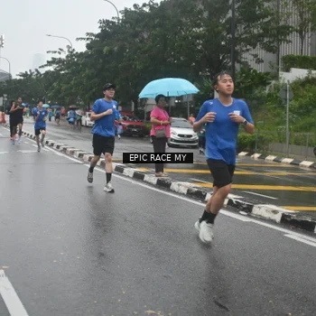 Runner Photo 7878637