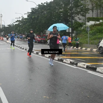 Runner Photo 7878646