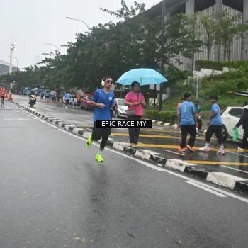 Runner Photo 7878648