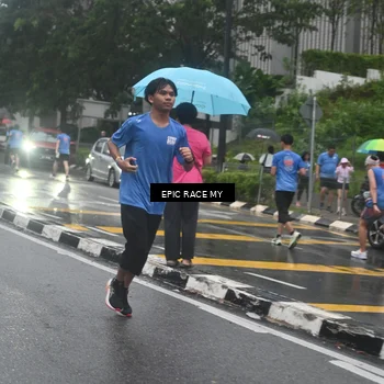 Runner Photo 7878661