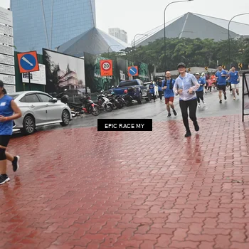 Runner Photo 7878702
