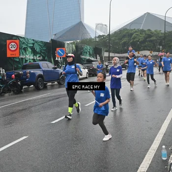 Runner Photo 7878708