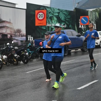 Runner Photo 7878730