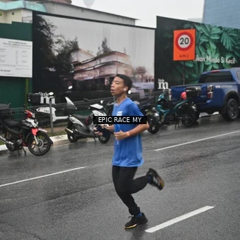 Runner Photo 7878754