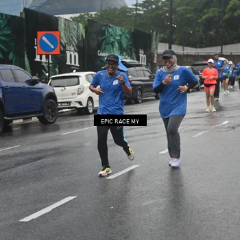 Runner Photo 7878758
