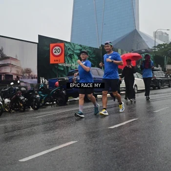Runner Photo 7878784
