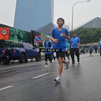 Runner Photo 7878799