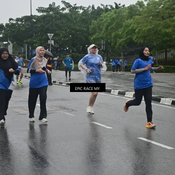 Runner Photo 7878839