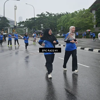 Runner Photo 7878843