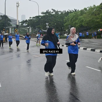 Runner Photo 7878845